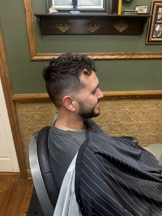Anthony's Barbershop Picture 5