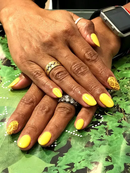Dynamic Salon Spa Studios Picture 5