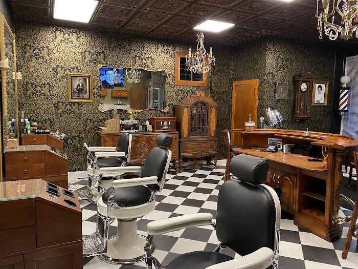 Angelo's Gentlemen's Hair Parlor Picture 5