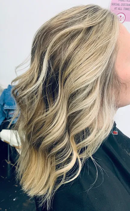 Salon Giselle Picture 1