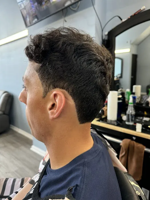 Jony's barber shop Picture 8