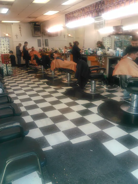 Victor's Barber Shop & Jessica’s Salon Picture 3