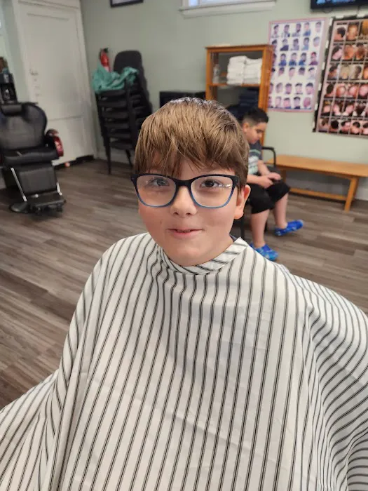 Don Alex Barber Shop Picture 2