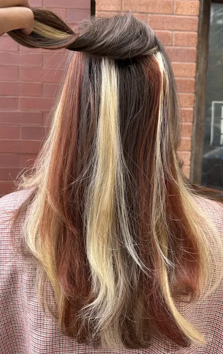 The Circle Salon Picture 9