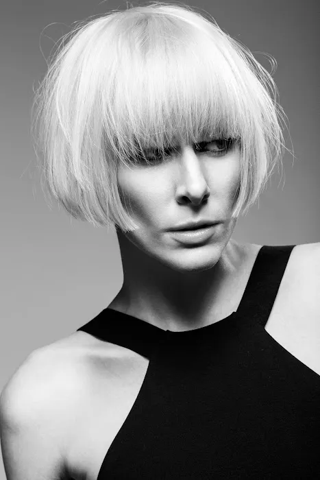 The Circle Salon Picture 1