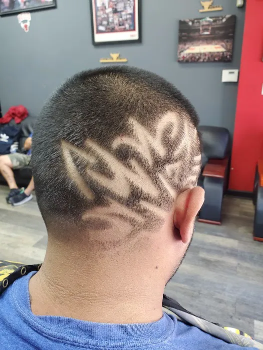 Giovanni's Barber Shop Picture 5