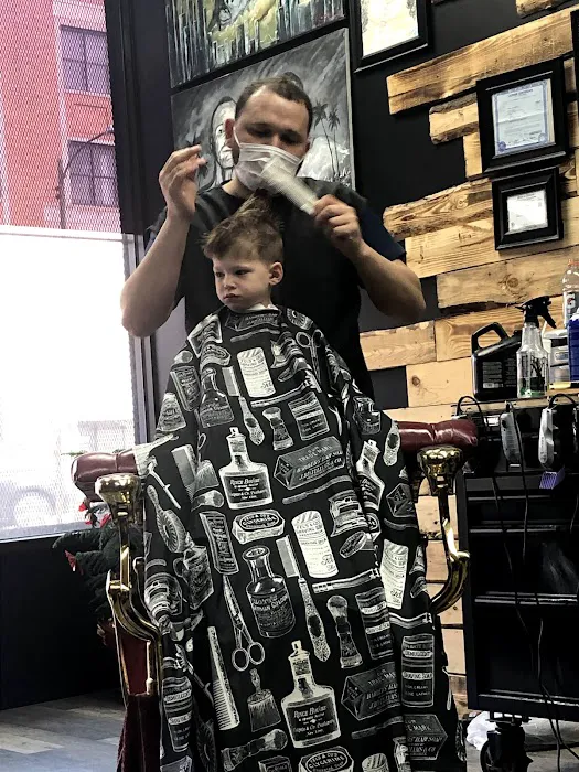 Giovanni's Barber Shop Picture 4