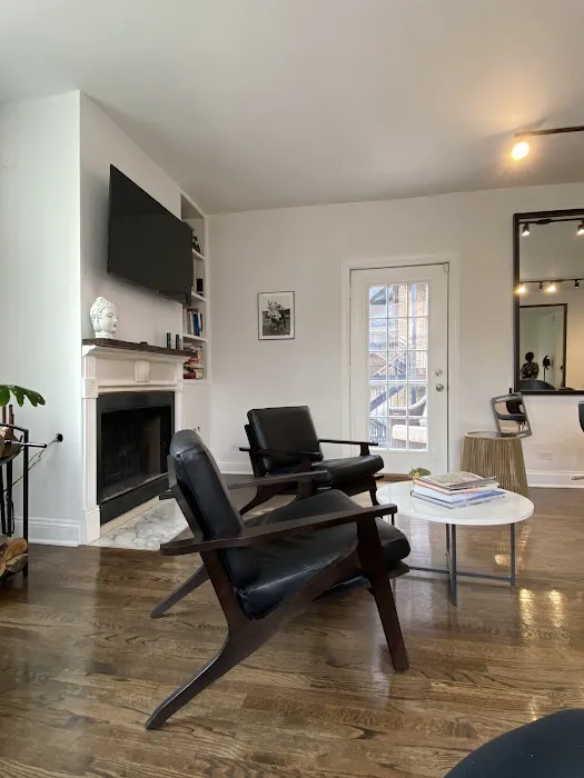 Lincoln Park Hair Salon Picture 2