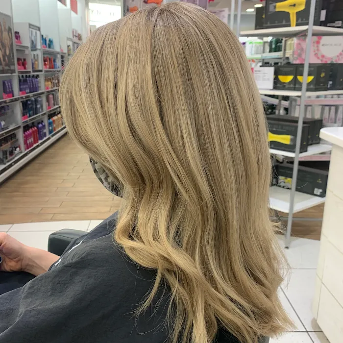 Bland to glam hair Picture 9