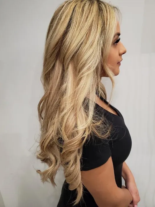 YM Salon Picture 8