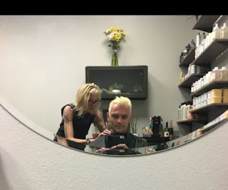 DEEpCUTS (Dee, formerly of Spruce Salon)