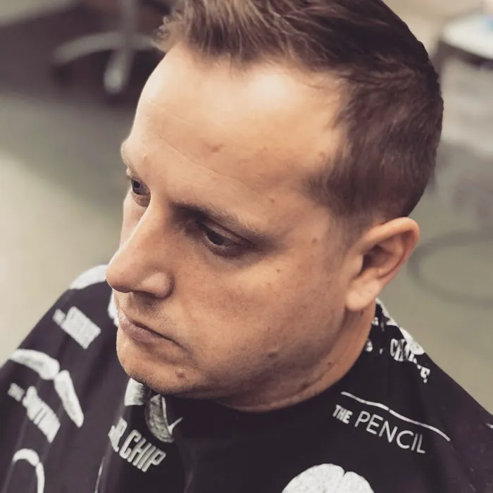Modern Gentlemen Salon Picture 7