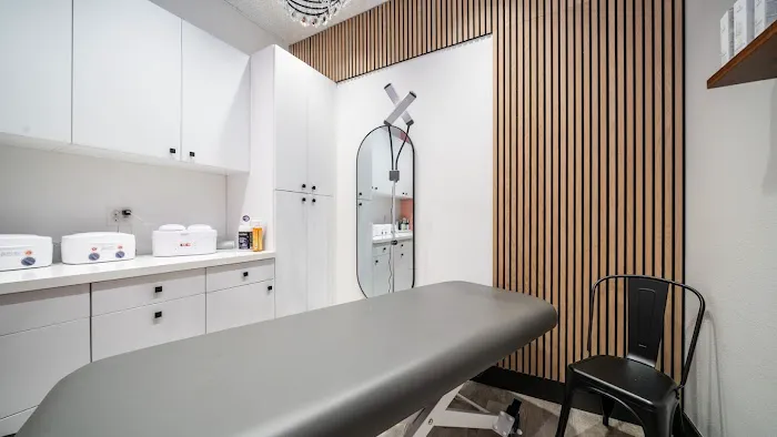 Hello Sugar | Wicker Park - Brazilian Wax & Sugar Salon Picture 6
