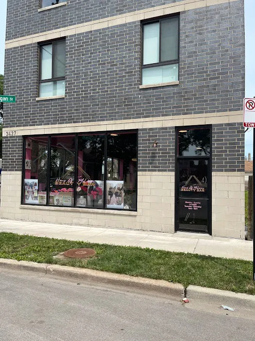 Haus of Melanin Beauty Bar Picture 2