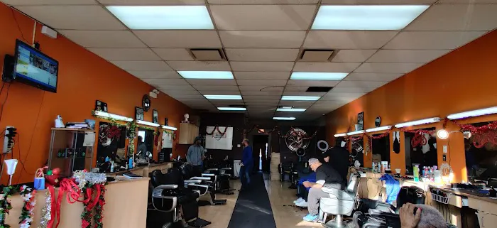 Bronzeville Barber Salon Picture 1