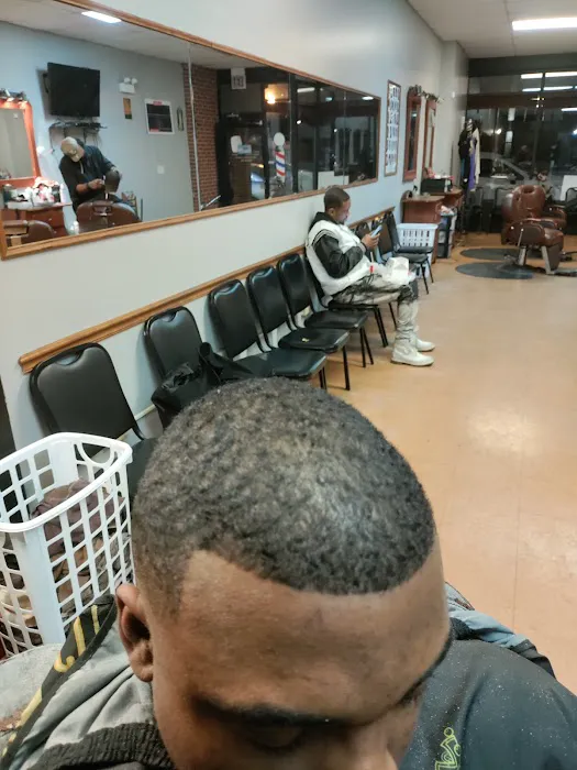 THA BARBER DES Picture 6