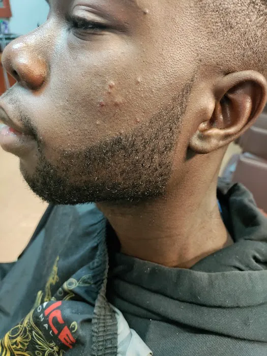 THA BARBER DES Picture 3