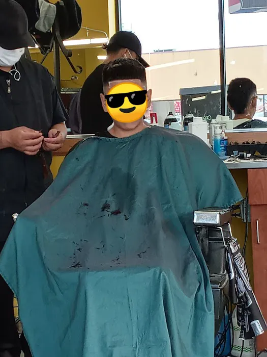 Victor's Barber Shop & Beauty Salon Picture 1