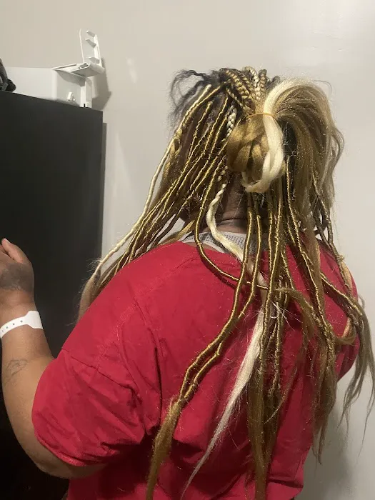 HONEY AFRICAN BRAID SHOP Picture 7