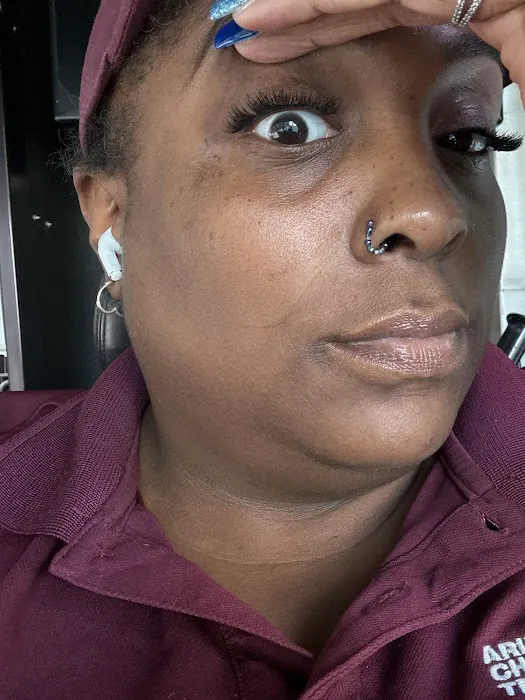 Jill's Brow Studio Picture 5