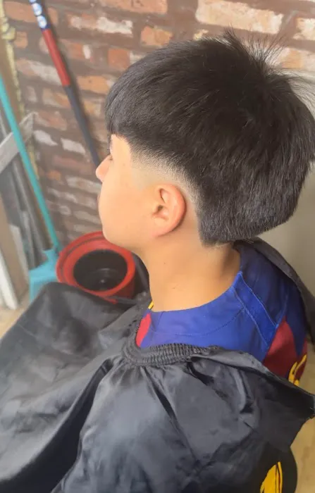 Luis Barbershop Picture 6