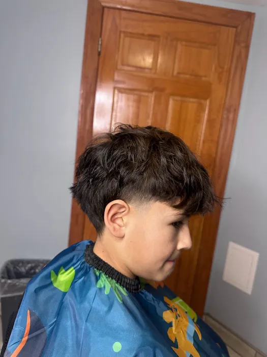 Luis Barbershop Picture 7