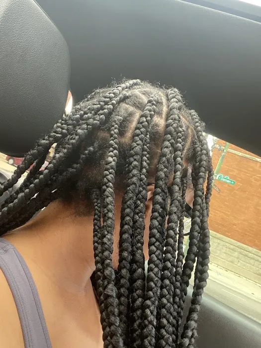 Leru African Hair Braiding Picture 4