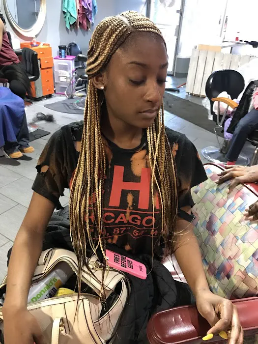 Leru African Hair Braiding Picture 5