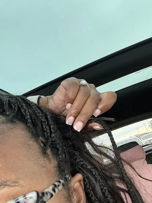 Leru African Hair Braiding Picture 1