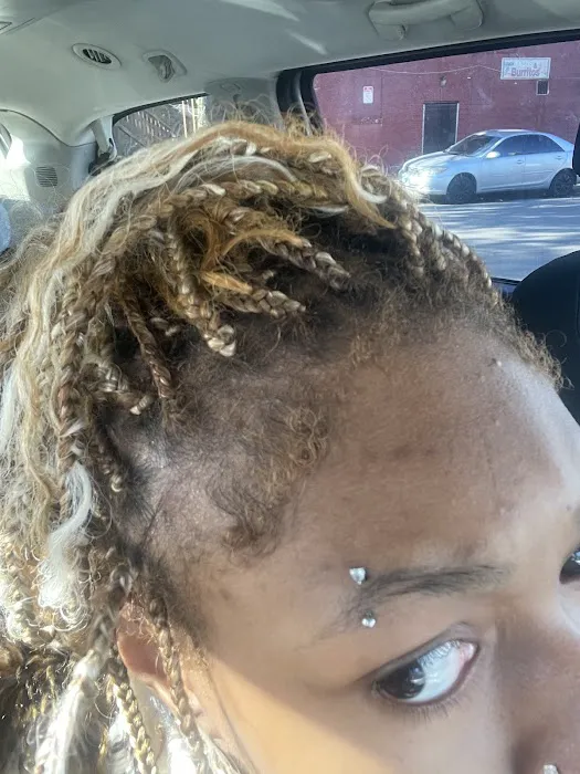 Leru African Hair Braiding Picture 2
