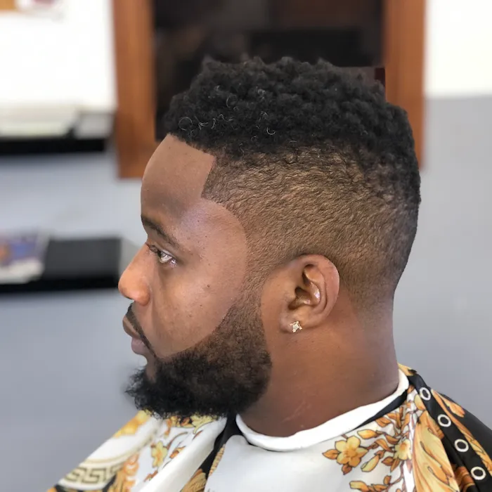 Adams Barber Shop Picture 3