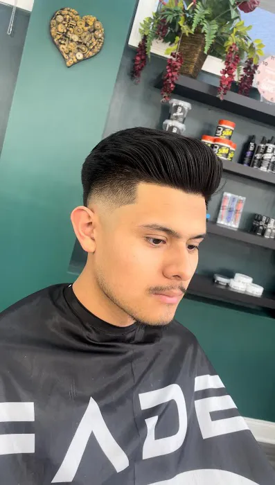 Fade O'Clock Barber studio Picture 5