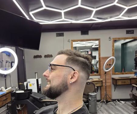Fade O'Clock Barber studio