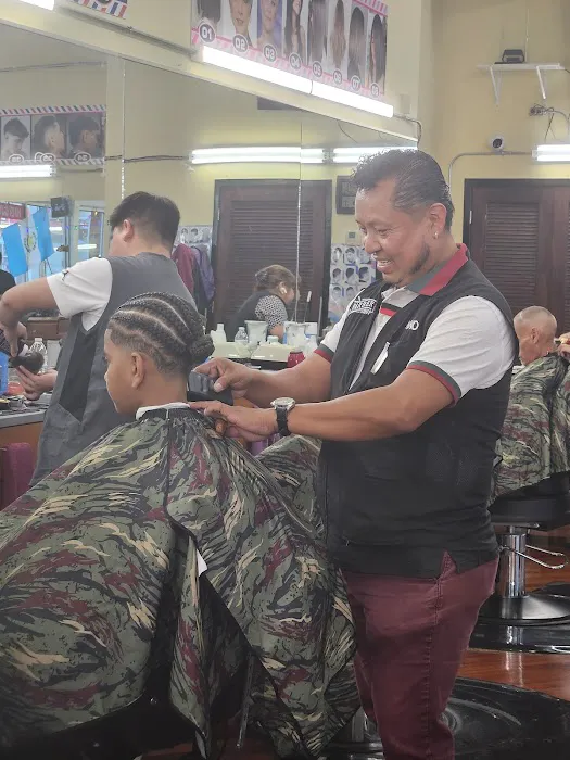 Nino’s Barber Shop & Beauty Salon Picture 3
