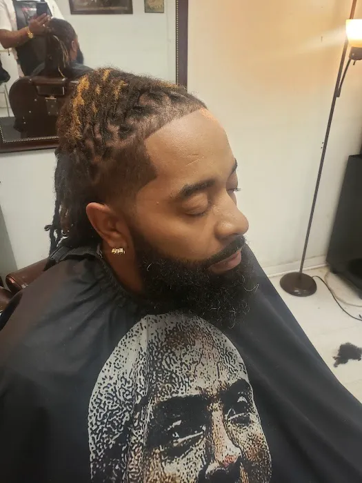 Grand Kutz Picture 6