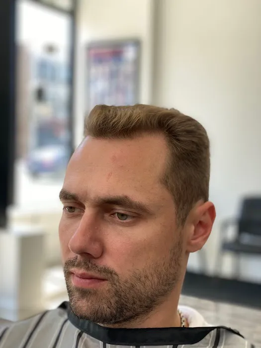 Francisco's Barber Shop Picture 4