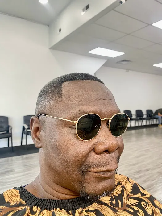 Francisco's Barber Shop Picture 9