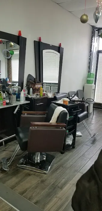 Ekiumii Beauty Barber Picture 3