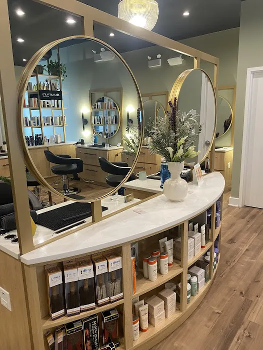 Salon Shiloh Picture 6