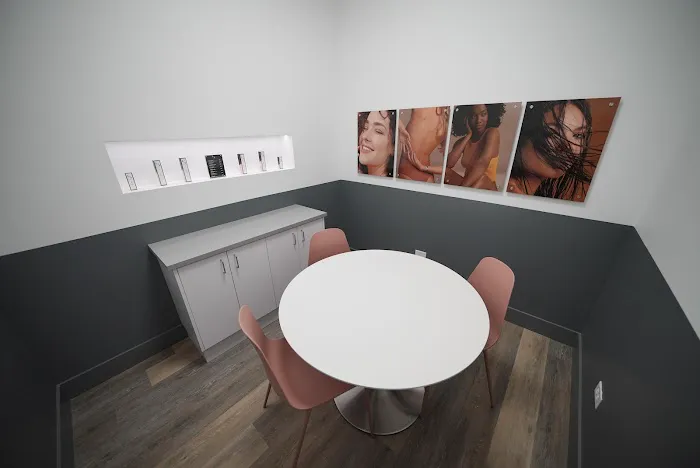 LaserAway Lincoln Park Picture 2