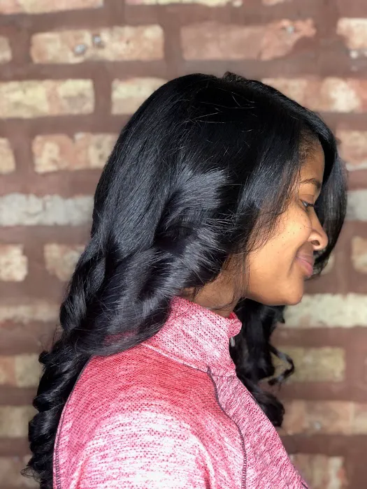 Curl Kitchen Salon Picture 4