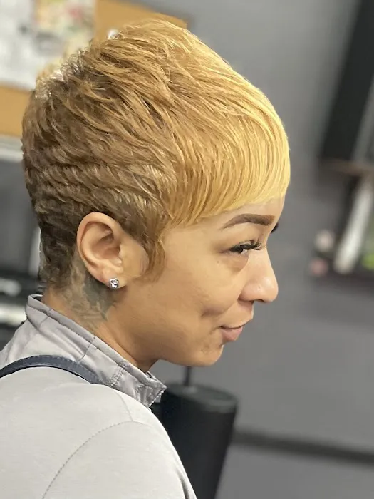 Hairricane Maya Picture 7