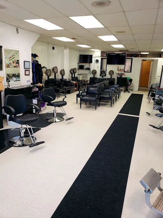 FLOWERS UNISEX SALON Picture 2