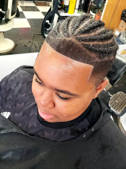 Herb's Barber Shop Picture 1