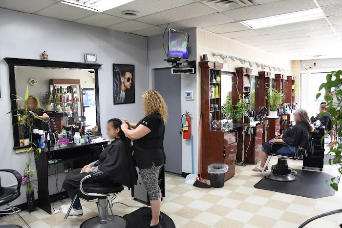 Myra's Hair Salon Picture 2