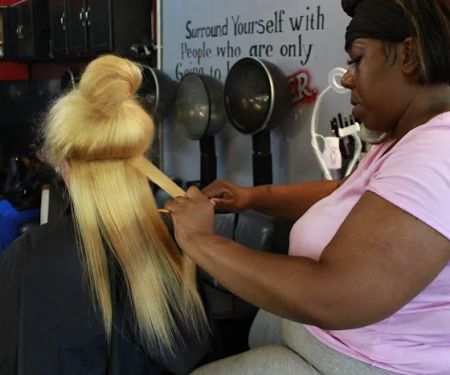GO GETTAZ BARBER AND BEAUTY SALON