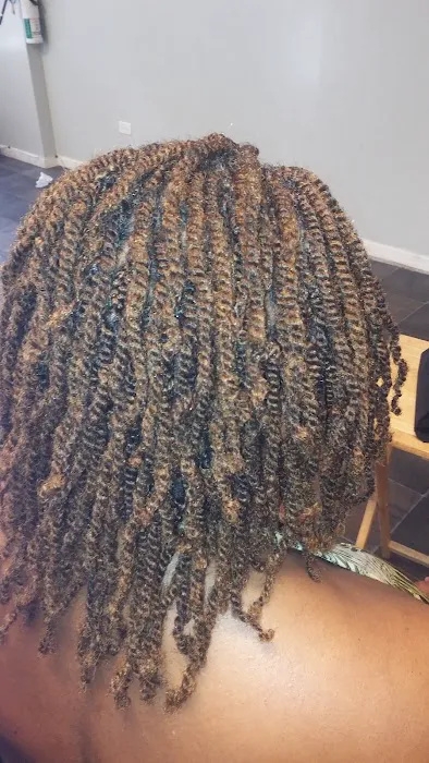 Annie's Hair Braiding Picture 3