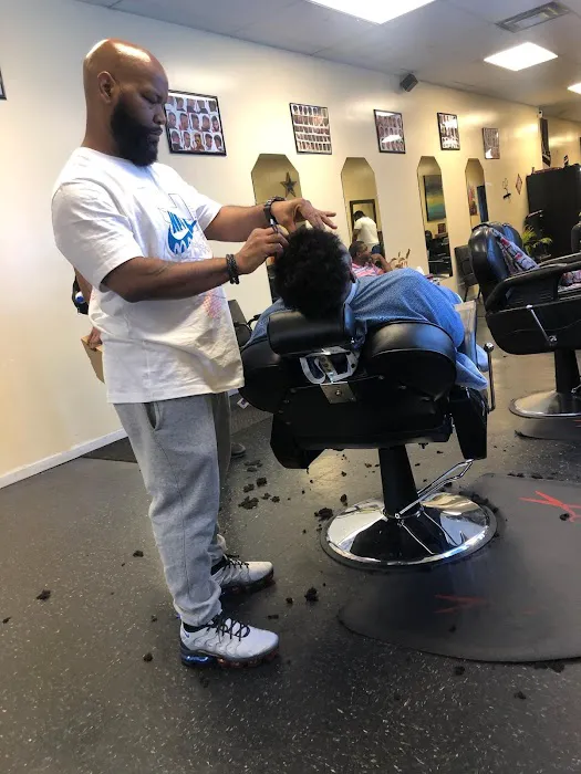 Slik barbershop Picture 3