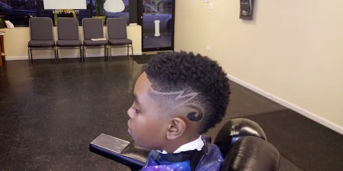 Slik barbershop Picture 4