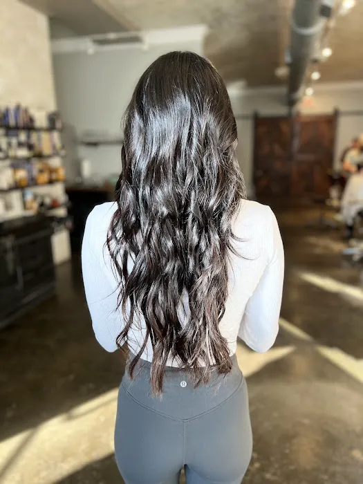 appt-only salon Picture 10